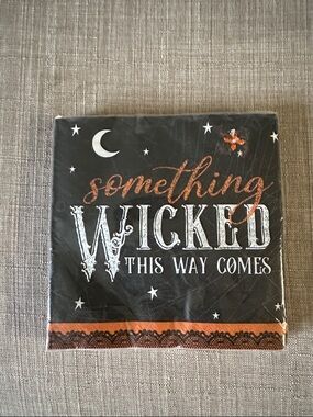 Something Wicked This Way Comes Halloween Napkins - Black & Orange